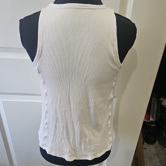 Shebird Aspen Fitted White Sleeveless Tank Top - Picture 4 of 7